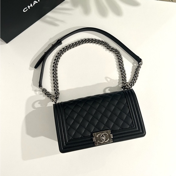Authentic Like New 2022 Chanel Black Caviar Medium Boy Bag w Full Set - Picture 4 of 15